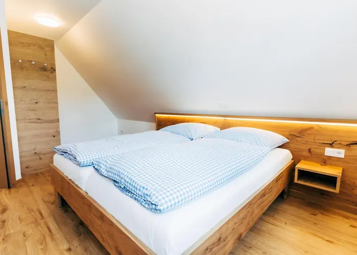 Hof Koehne - Haus Im Glueck Links *