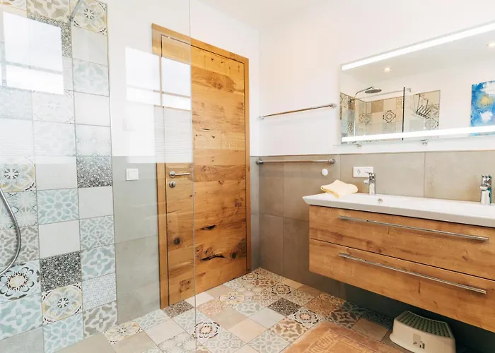 Hof Koehne - Haus Im Glueck Links